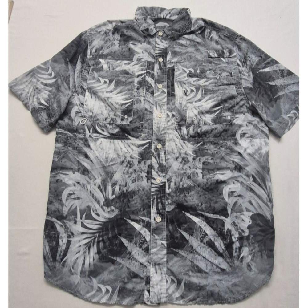 REEL Legends Men's black/gray floral print Shirt‎ Saltwater SS button up vented - Picture 2 of 16